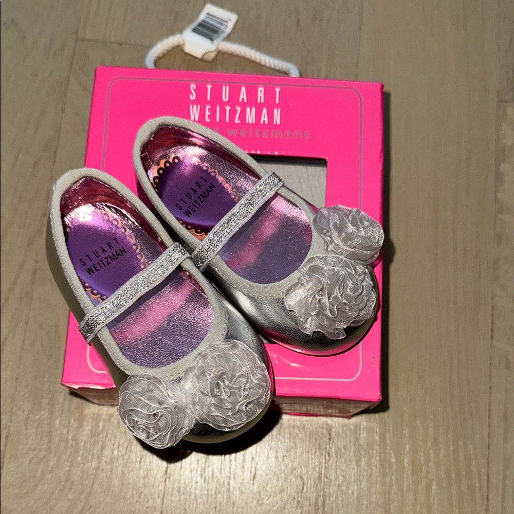 Stuart Weitzman Kids Silver Dress Shoes with Floral Accents